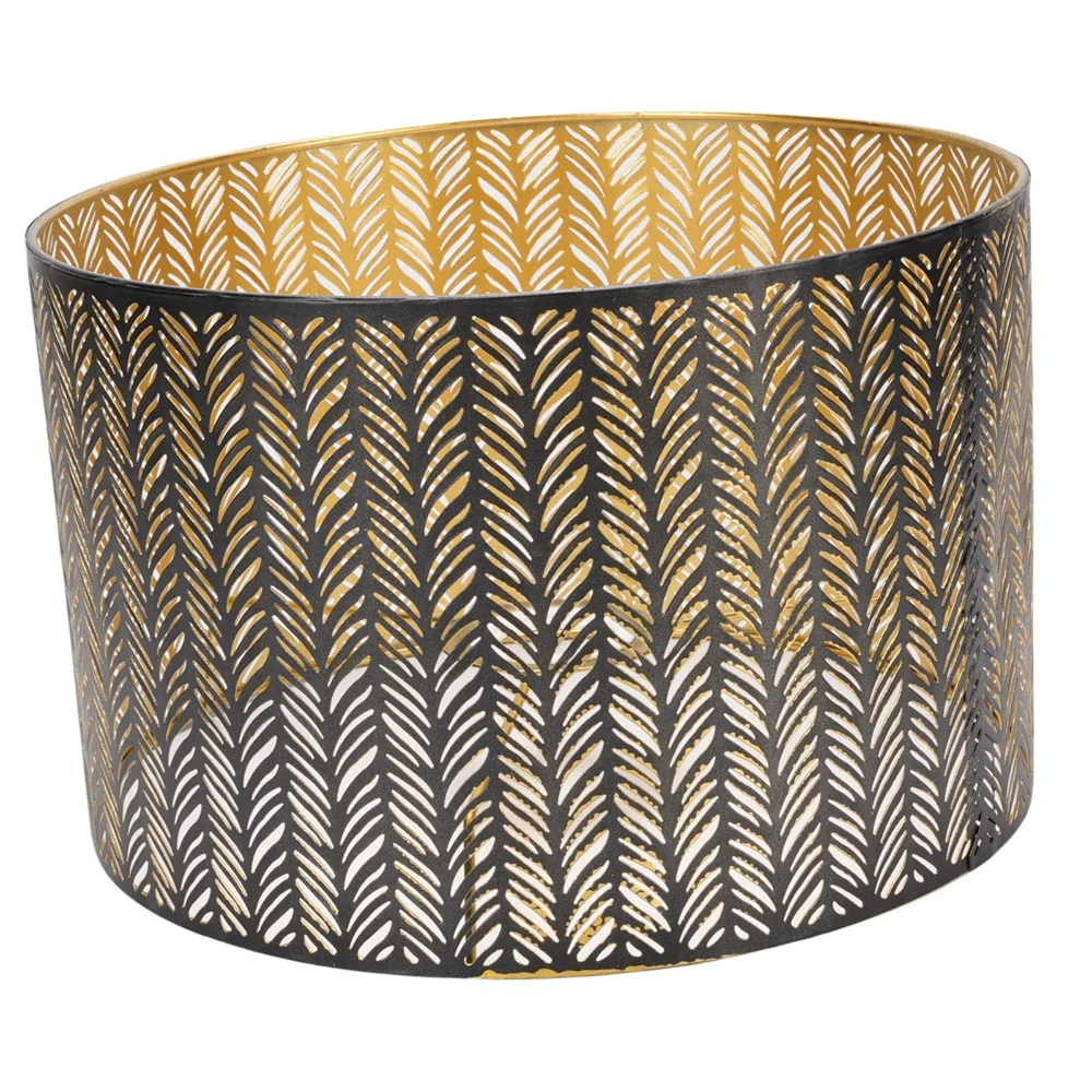 Simple Iron Lampshade Geometric Pattern Medium Size Chandelier Lamp Shades Lamp Cover Floor Light
Simple Iron Lampshade Geometric Pattern Medium Size Chandelier Lamp Shades Lamp Cover Floor Light