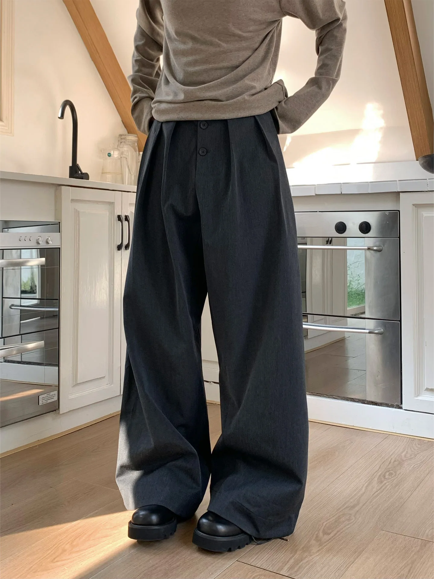 Deep Grey Casual Wide Leg Suit Pants Unisex Autumn High Waist Straight Cut Long Trousers for Men And Women
Deep Grey Casual Wide Leg Suit Pants Unisex Autumn High Waist Straight Cut Long Trousers for Men And Women