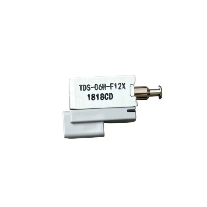 Genuine TDS-06H-F12X Shift Lever Switch Solenoid Valve Motor for Nissan Venucia D60 T70 T90 Navara Kicks China Brand New
Genuine TDS-06H-F12X Shift Lever Switch Solenoid Valve Motor for Nissan Venucia D60 T70 T90 Navara Kicks China Brand New