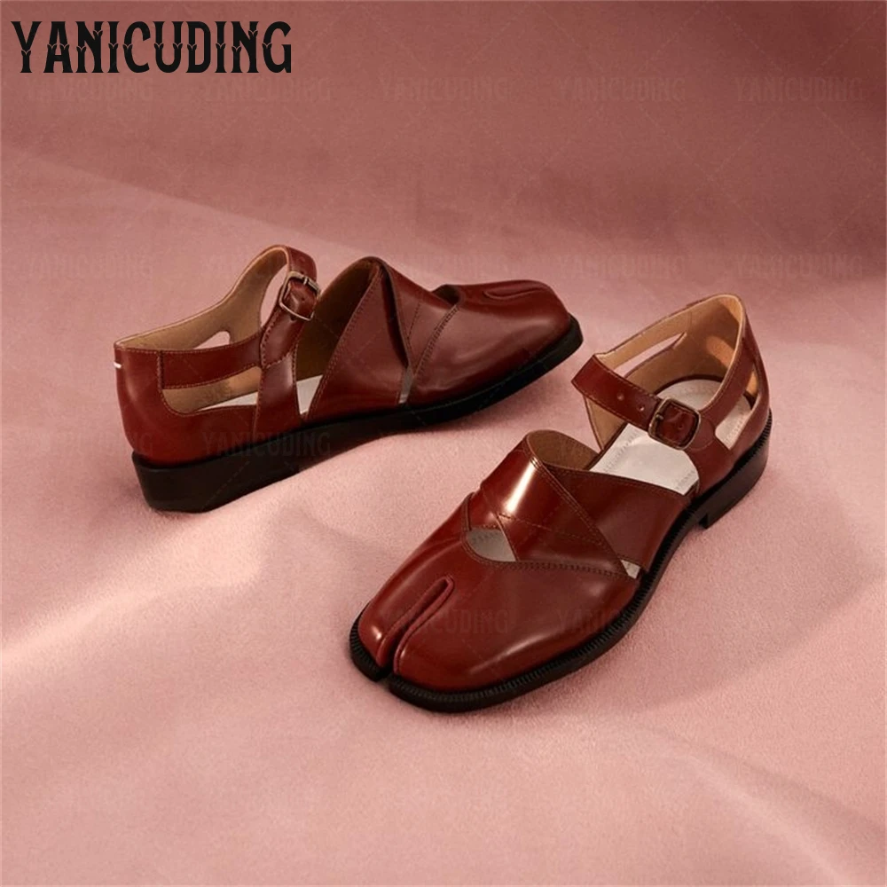 Brown Leather Tabi Sandals for Women Split Square Toe Novelty Flats Designer Style Ankle Strap Summer Sandals Customized Colors
Brown Leather Tabi Sandals for Women Split Square Toe Novelty Flats Designer Style Ankle Strap Summer Sandals Customized Colors