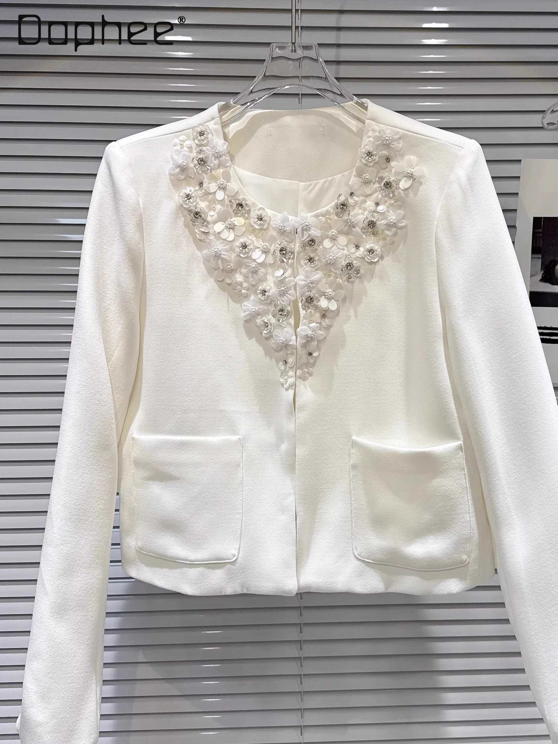 French Elegant Socialite Short Coat Autumn Heavy Beaded Flower Sequin Embellished Collar Short Coat Women Commuting Style Top
French Elegant Socialite Short Coat Autumn Heavy Beaded Flower Sequin Embellished Collar Short Coat Women Commuting Style Top