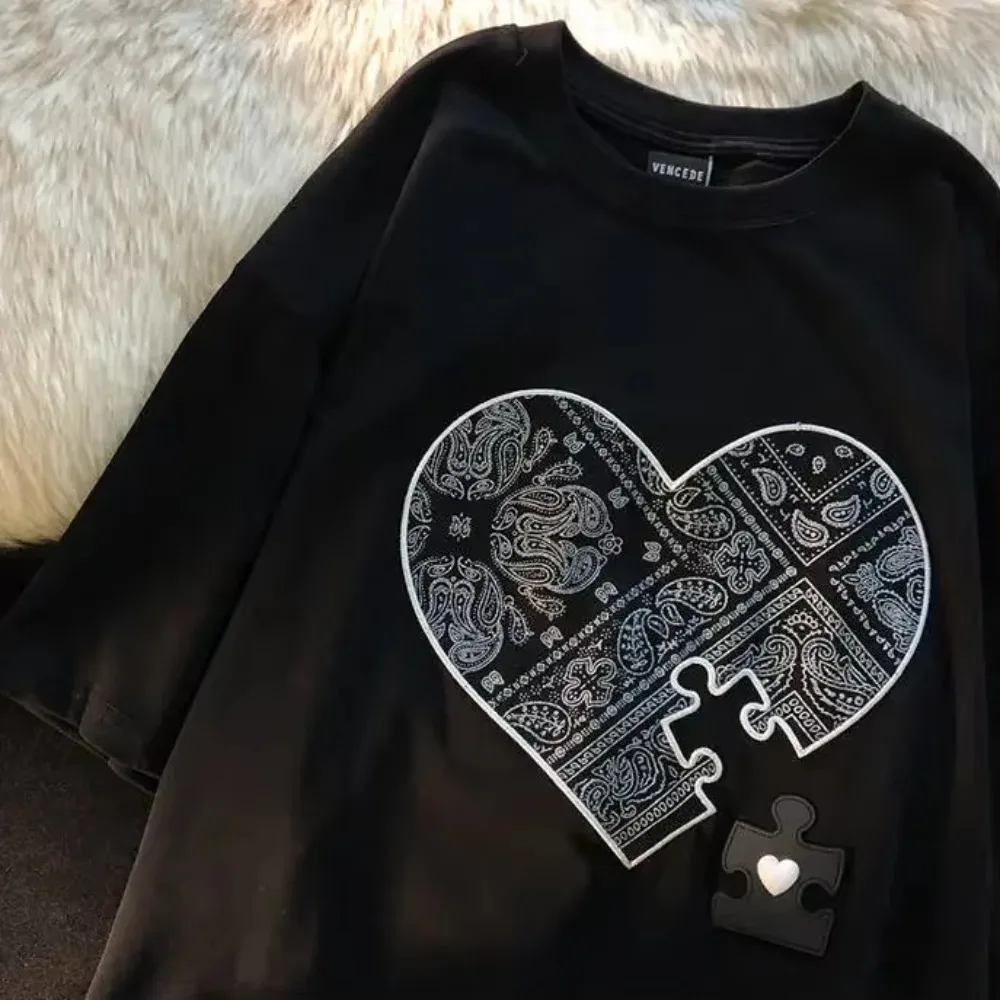 2025 Korean Version of The Latest Love Type Printed T-shirt Women's Large Size Short Sleeve Pure Cotton Casual Top Harajuku
2025 Korean Version of The Latest Love Type Printed T-shirt Women's Large Size Short Sleeve Pure Cotton Casual Top Harajuku