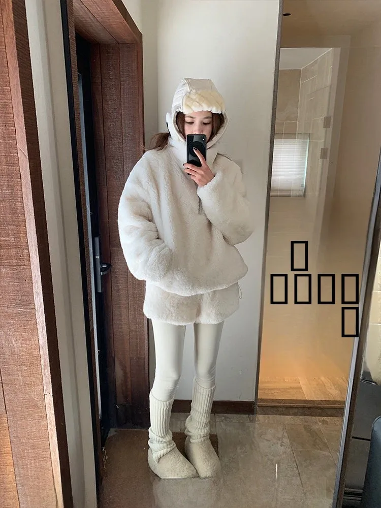 Комплект Xzichic: теплый повседневный костюм из овечьей шерсти для женщин (куртка и брюки), зимняя модная верхняя одежда, полиэстер, длинный худи
Комплект Xzichic: теплый повседневный костюм из овечьей шерсти для женщин (куртка и брюки), зимняя модная верхняя одежда, полиэстер, длинный худи