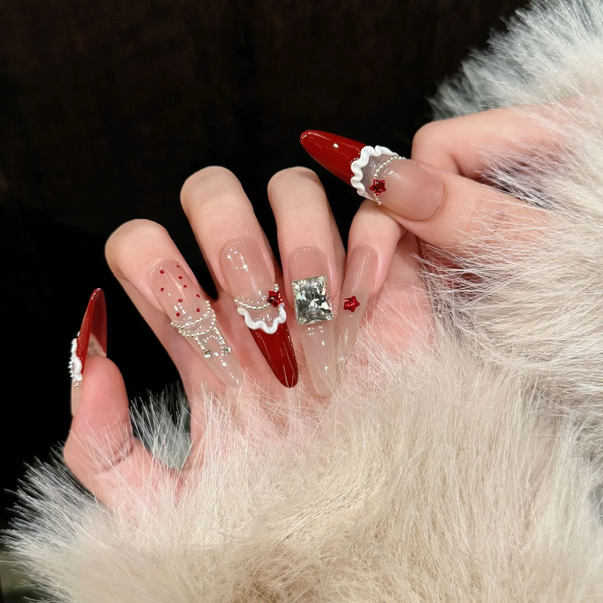 24Pcs Long Almond Fake Handmade Nail Art Red French Full Cover Nail Tips with Rhinestone Polka Dot Design Press on False Nails
24Pcs Long Almond Fake Handmade Nail Art Red French Full Cover Nail Tips with Rhinestone Polka Dot Design Press on False Nails