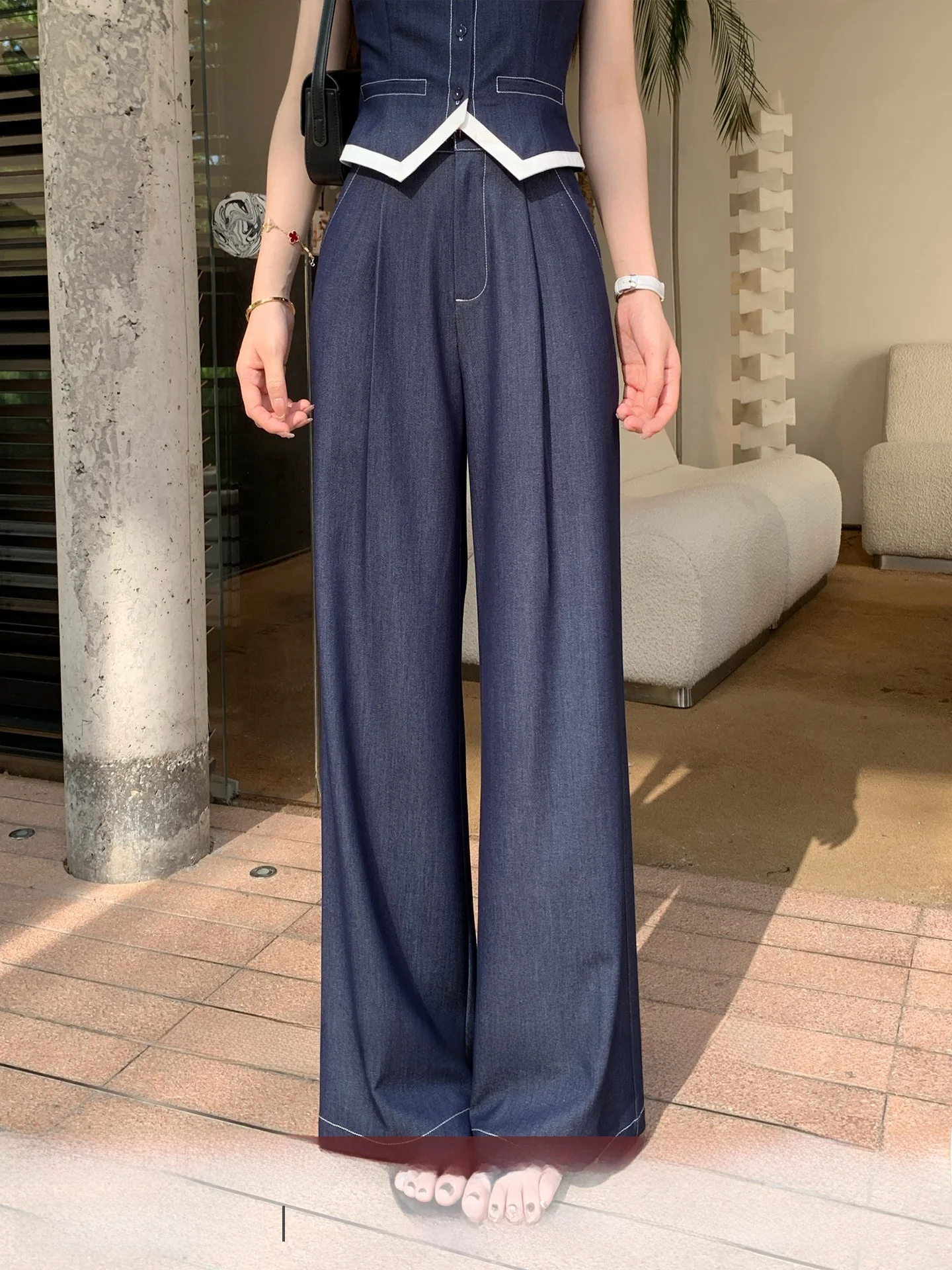 High Waist Pleated Wide Leg Pants Women's Summer Slimming Color Block Jeans Casual Straight Leg Trousers Fashionable Commute ...
High Waist Pleated Wide Leg Pants Women's Summer Slimming Color Block Jeans Casual Straight Leg Trousers Fashionable Commute ...