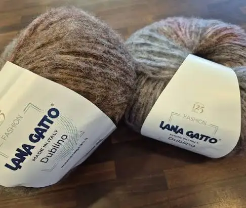 Lana Gatto Dublino Gradient Large Ball Wool Yarn for Baby Alpaca Wool Knitting Needle Brand 2025 Winter Collection
Lana Gatto Dublino Gradient Large Ball Wool Yarn for Baby Alpaca Wool Knitting Needle Brand 2025 Winter Collection