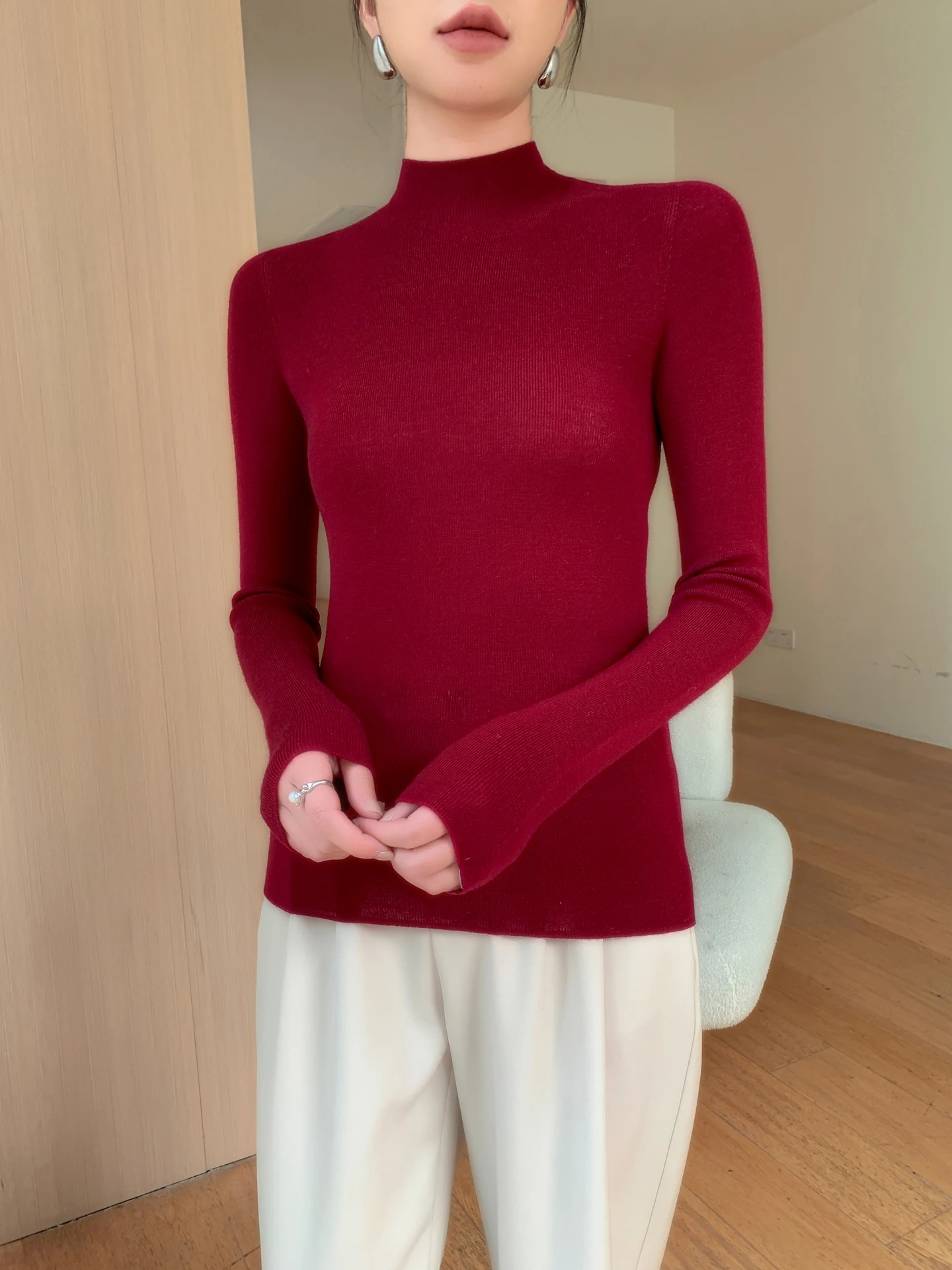 Высококачественный женский свитер на весну-осень, тонкий, 100% шерсть, вязаный пуловер, приталенная блузка с длинным рукавом, новая коллекция топов
Высококачественный женский свитер на весну-осень, тонкий, 100% шерсть, вязаный пуловер, приталенная блузка с длинным рукавом, новая коллекция топов