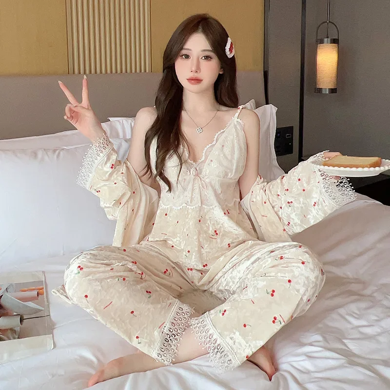 Female Sexy 3PCS Pajamas Suit Lace Patchwork Suspender Pants Robe Nightwear Autumn Winter Velvet Homewear Sleepwear Lounge Wear
Female Sexy 3PCS Pajamas Suit Lace Patchwork Suspender Pants Robe Nightwear Autumn Winter Velvet Homewear Sleepwear Lounge Wear