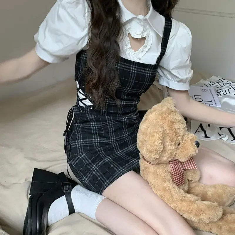 Women Dress Set Summer Vintage Straps Plaid Dress + Love Hollow Shirt Two-piece Straps Sweet Spicy Matching Sets Female
Women Dress Set Summer Vintage Straps Plaid Dress + Love Hollow Shirt Two-piece Straps Sweet Spicy Matching Sets Female