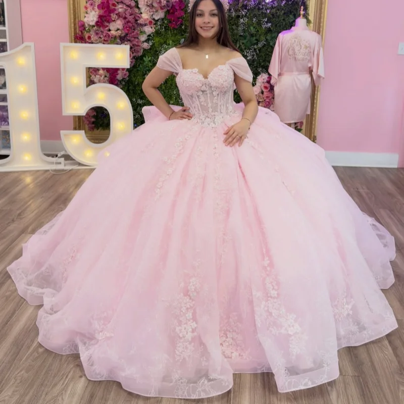 Pink Quinceanera Dresses Off the Shoulder Glitter Crystal Flower Decal Lace Layering Long tail Vestido e 15 Quinceanera Customiz
Pink Quinceanera Dresses Off the Shoulder Glitter Crystal Flower Decal Lace Layering Long tail Vestido e 15 Quinceanera Customiz