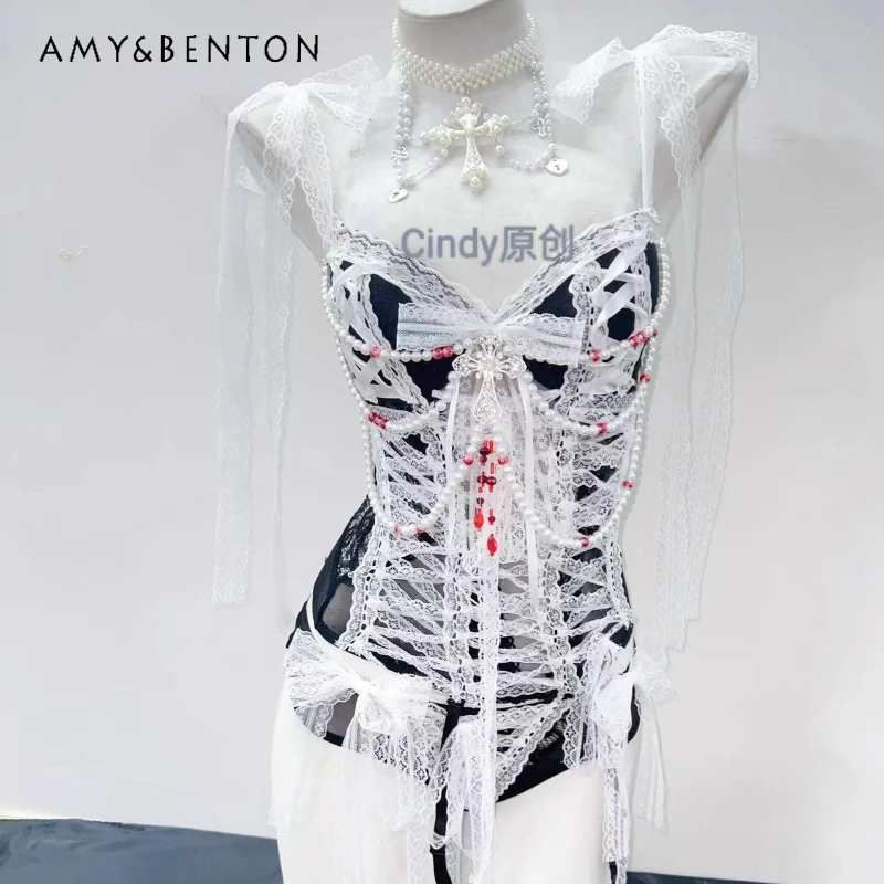 Original Y2K Hot Girl Lace Hollow Out Sexy Women's Top 2025 New European American Black White Perspective One-piece Vest Ladies
Original Y2K Hot Girl Lace Hollow Out Sexy Women's Top 2025 New European American Black White Perspective One-piece Vest Ladies