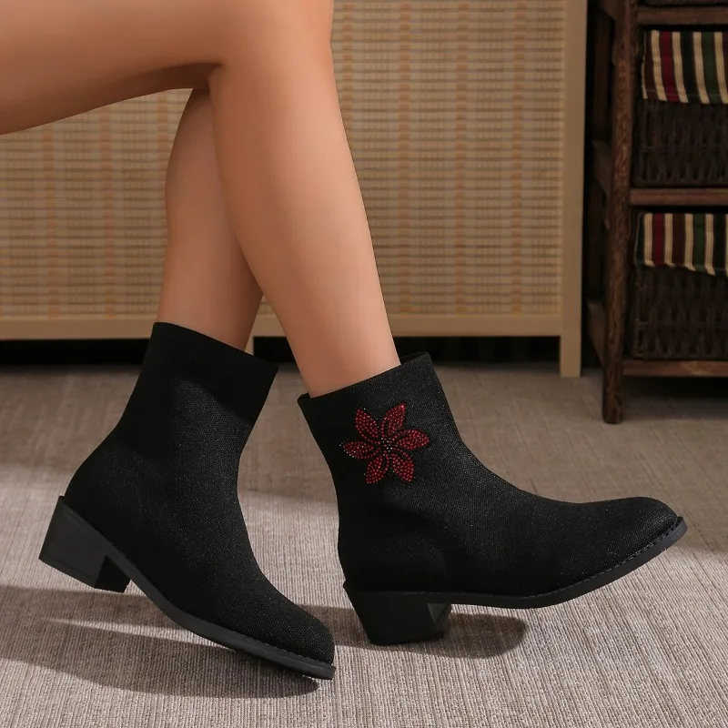 2025 New Fall/Winter Style Women's Block Heel Ankle Boots Pointed Toe Mid Heel Suede Women's Fashion Boots Keep Warm
2025 New Fall/Winter Style Women's Block Heel Ankle Boots Pointed Toe Mid Heel Suede Women's Fashion Boots Keep Warm