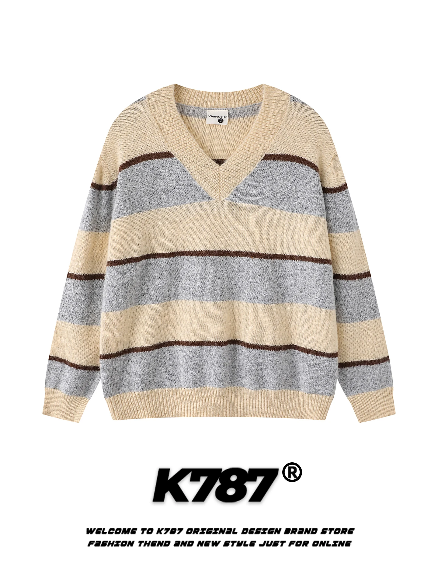 Американский ретро-свитер в полоску с V-образным вырезом, повседневный свободный вязаный топ для мужчин и женщин, зимний теплый, из смеси полиэстера, акрила и шерсти
Американский ретро-свитер в полоску с V-образным вырезом, повседневный свободный вязаный топ для мужчин и женщин, зимний теплый, из смеси полиэстера, акрила и шерсти