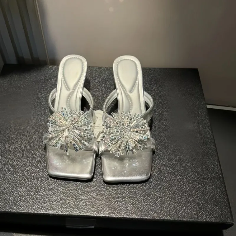 Women's Summer Slippers 2026 New Fashionable Outdoor High-End Sandals with Rhinestone Chunky High Heels,Women's Square Toe Shoes
Women's Summer Slippers 2026 New Fashionable Outdoor High-End Sandals with Rhinestone Chunky High Heels,Women's Square Toe Shoes