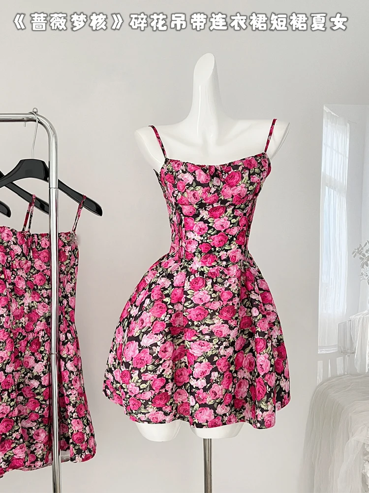 Summer French Sweet Prom Gown Vintage Mini Floral Spaghetti Strap Dress Women Fairy Aesthetic Romantic Frock Evening One-Piece
Summer French Sweet Prom Gown Vintage Mini Floral Spaghetti Strap Dress Women Fairy Aesthetic Romantic Frock Evening One-Piece