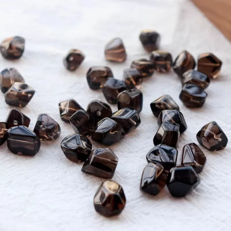 2pieces Smoky Quartz baroque faceted 15/20mm for DIY jewelry making FPPJ wholesale nature loose beads
2pieces Smoky Quartz baroque faceted 15/20mm for DIY jewelry making FPPJ wholesale nature loose beads