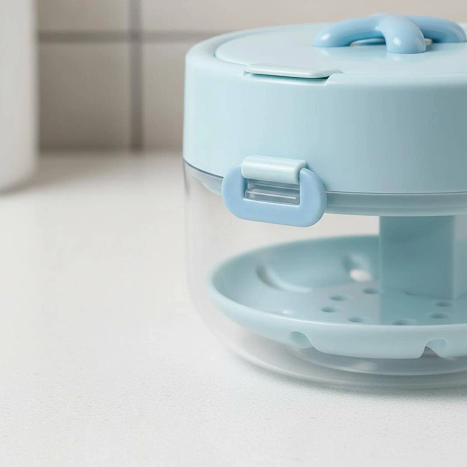Retainer Storage Box 3-in-1 Retainer Cleaning Box Aligner Cleaner Case Compact Lightweight for Braces Wearers
Retainer Storage Box 3-in-1 Retainer Cleaning Box Aligner Cleaner Case Compact Lightweight for Braces Wearers