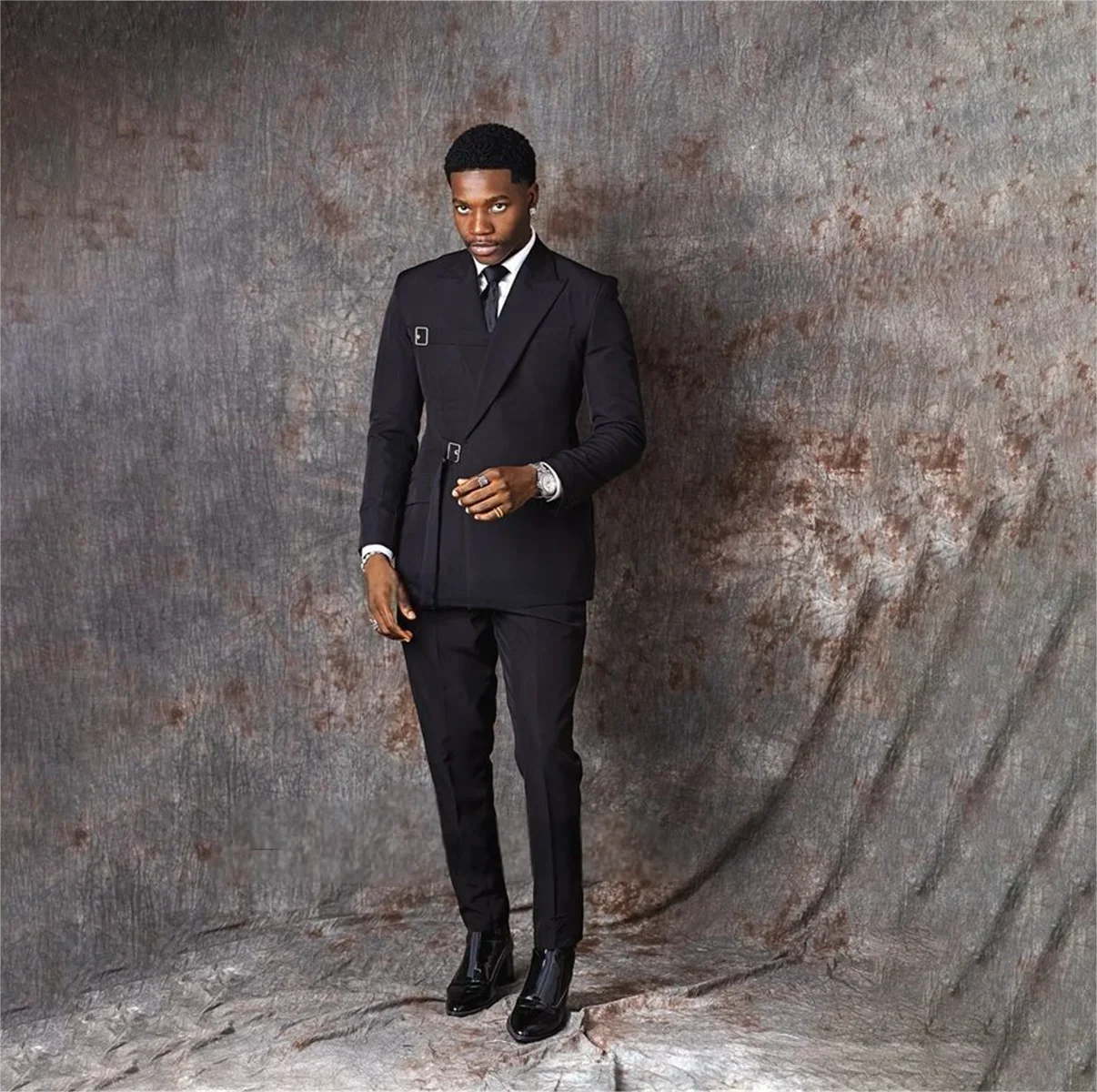 Fashion Black Men Suits Double Breasted Wedding Groom Tuxedos 2 Pieces Sets Male Prom Blazers Slim Fit traje de hombre elegante
Fashion Black Men Suits Double Breasted Wedding Groom Tuxedos 2 Pieces Sets Male Prom Blazers Slim Fit traje de hombre elegante
