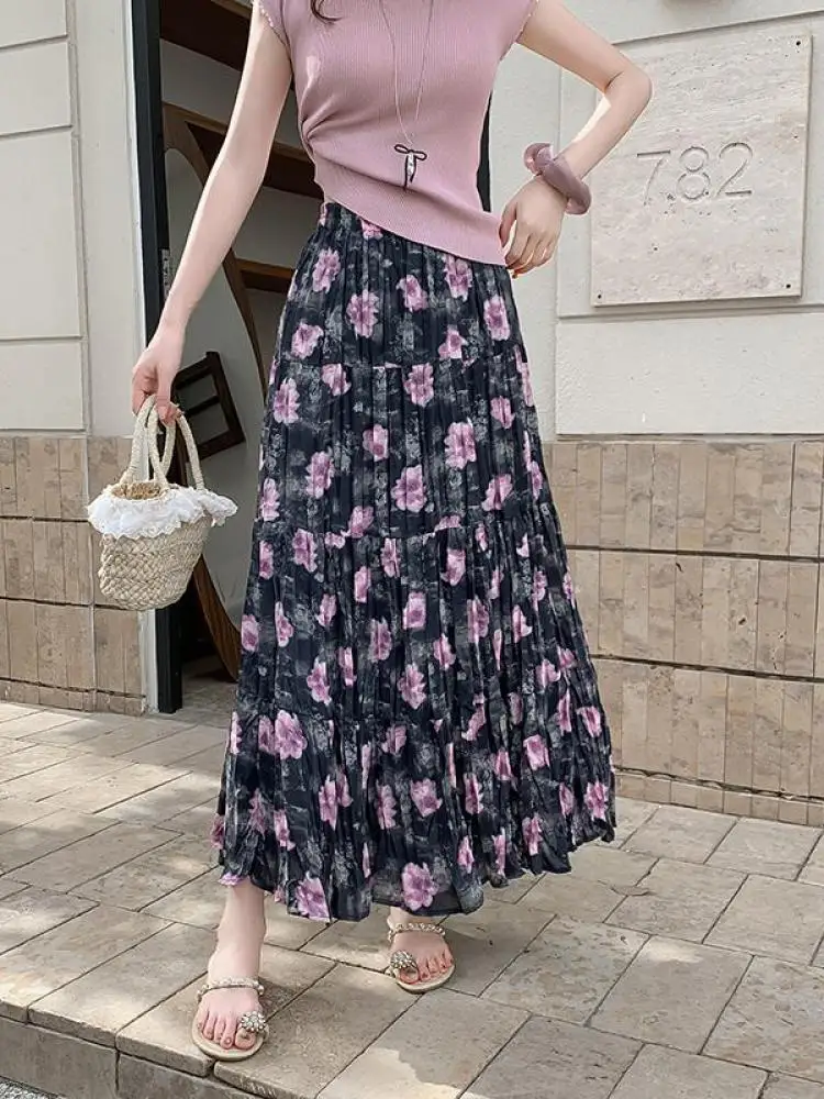 French Women Black Purple Flower Elegant Versatile Pleated Skirt Spring Summer High Waist Vacation Party Long Skirt Fashion Boho 
French Women Black Purple Flower Elegant Versatile Pleated Skirt Spring Summer High Waist Vacation Party Long Skirt Fashion Boho