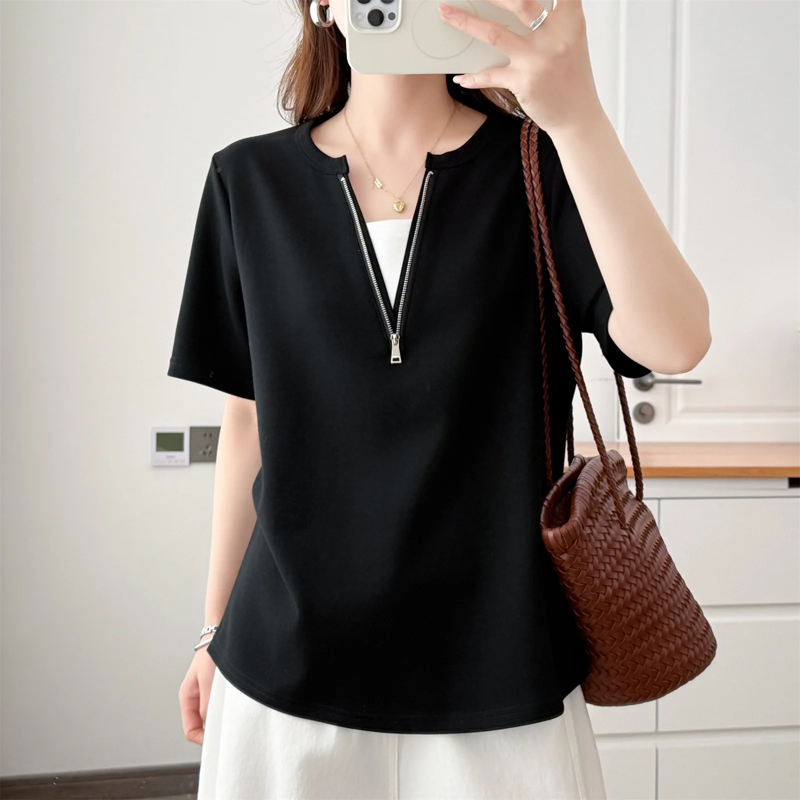 2026 Summer Plus Size Fake Two Piece T-Shirt Women Zipper Short Sleeve Pullover Fashion Slim Casual Tops For Curvy Ladies 2607
2026 Summer Plus Size Fake Two Piece T-Shirt Women Zipper Short Sleeve Pullover Fashion Slim Casual Tops For Curvy Ladies 2607
