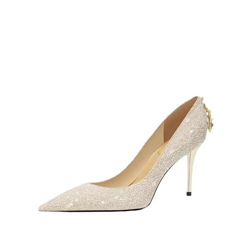 81, свадебные туфли Xiuhe, женские туфли из овчины, французские белые туфли на высоком каблуке, нишевые свадебные туфли высокого класса, Botines Para Mujeres
81, свадебные туфли Xiuhe, женские туфли из овчины, французские белые туфли на высоком каблуке, нишевые свадебные туфли высокого класса, Botines Para Mujeres