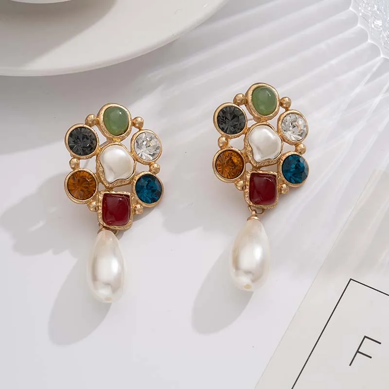 Versatile Temperament Colorful Inlaid Zircon Pearl Earrings Sweet Flowers Trendy And Exquisite Retro Magnificent Palace Style
Versatile Temperament Colorful Inlaid Zircon Pearl Earrings Sweet Flowers Trendy And Exquisite Retro Magnificent Palace Style