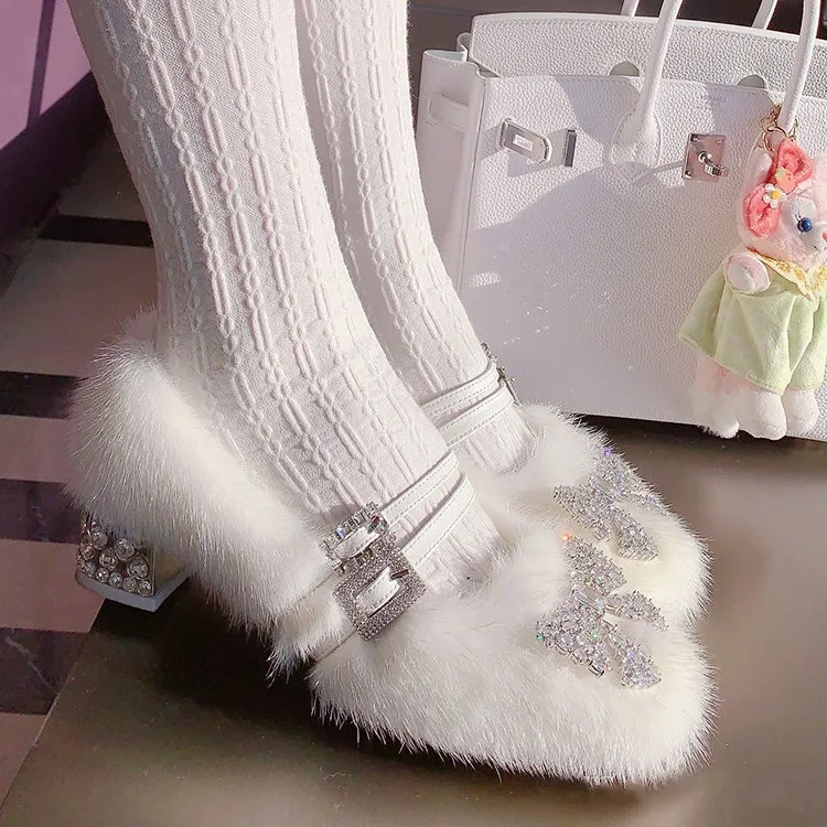 French style high-heeled hairy shoes with plush insulation cotton shoes, bow shaped square toe single shoes, thick heels
French style high-heeled hairy shoes with plush insulation cotton shoes, bow shaped square toe single shoes, thick heels