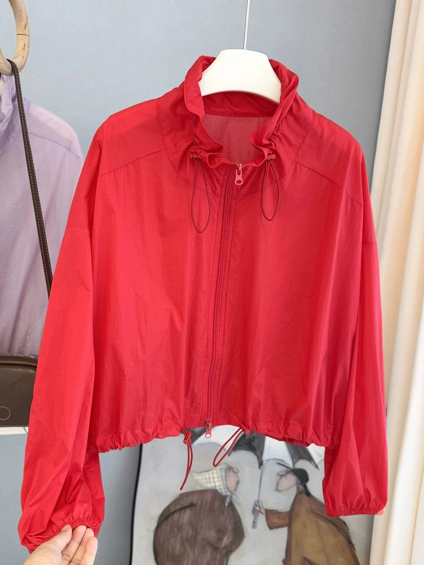 Fashionable Women's Stand Collar Drawstring Waist Sun Protection Jacket Slimming Summer New Arrival Stylish All-Match Outerwear
Fashionable Women's Stand Collar Drawstring Waist Sun Protection Jacket Slimming Summer New Arrival Stylish All-Match Outerwear
