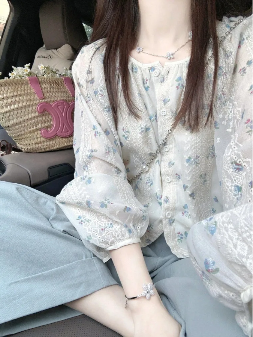 Summer Thin Sun Protection Design round Neck Floral Lace Bubble Sleeve Chiffon Doll Shirt Women's Sweet Style Mid-Length Top
Summer Thin Sun Protection Design round Neck Floral Lace Bubble Sleeve Chiffon Doll Shirt Women's Sweet Style Mid-Length Top