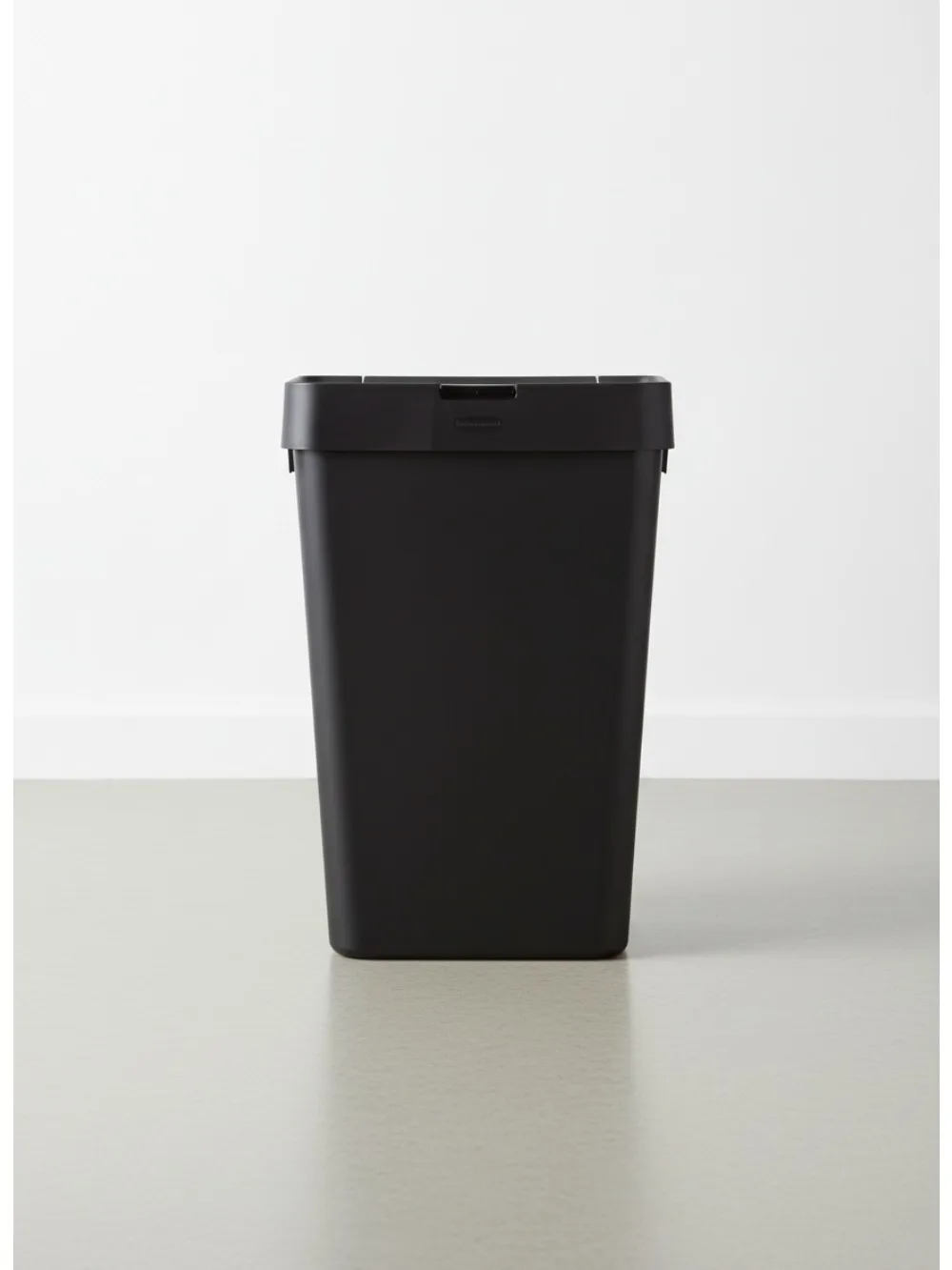 12.2 Gallon Touch-Top Kitchen Trash Can with Odor Control, Easy-Open Lid & LinerLock for Home/Apartment
12.2 Gallon Touch-Top Kitchen Trash Can with Odor Control, Easy-Open Lid & LinerLock for Home/Apartment