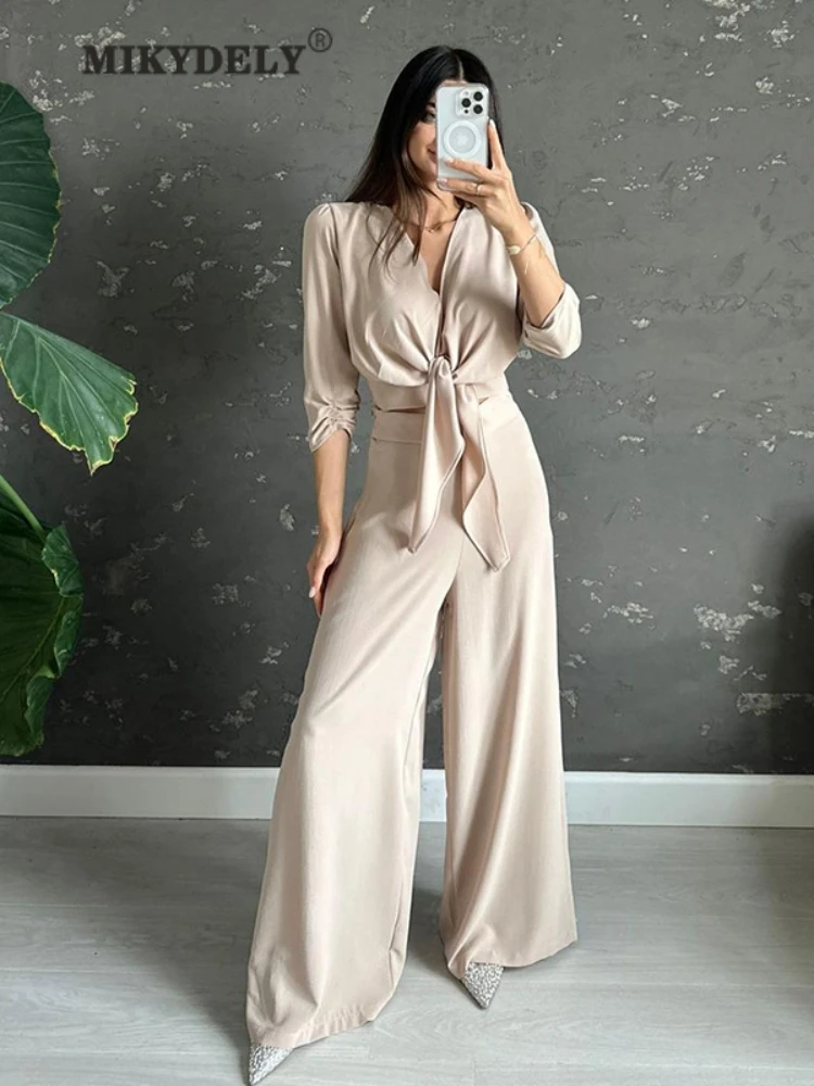 Mikydely Autumn New Temperament Satin Strap Short Top Wide-leg Trousers Casual Suit
Mikydely Autumn New Temperament Satin Strap Short Top Wide-leg Trousers Casual Suit