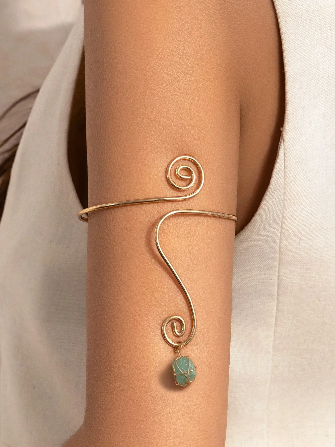 1pc Vintage Bohemian Style Asymmetrical Crystal Turquoise Pendant Spiral Open Bangle Bracelet, Suitable For Women's Daily Wear And Casual Vacation Decoration, Charming Body Jewelry Gift (Turquoise Pendant Shape And Size Random)
1pc Vintage Bohemian Style Asymmetrical Crystal Turquoise Pendant Spiral Open Bangle Bracelet, Suitable For Women's Daily Wear And Casual Vacation Decoration, Charming Body Jewelry Gift (Turquoise Pendant Shape And Size Random)