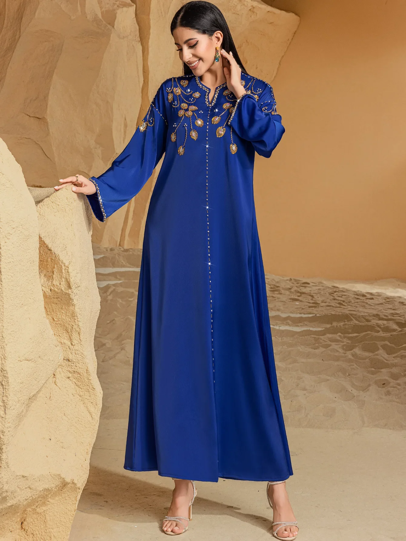 Muslim Women Abaya Embroidery Dress Ramadan Eid Long Robe Morocco Kaftan Turkey Dubai Abayas Party Dresses Jalabiya Islamic Gown
Muslim Women Abaya Embroidery Dress Ramadan Eid Long Robe Morocco Kaftan Turkey Dubai Abayas Party Dresses Jalabiya Islamic Gown