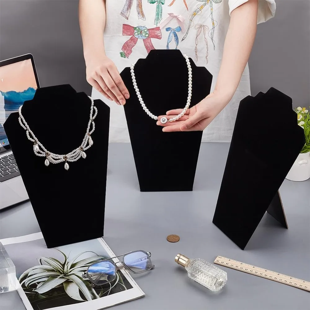 1 PC Velvet Necklace Chain Stand Black Stand Paperboard Necklace Display Stands Bust Display Stands for Hanging Chains Necklaces
1 PC Velvet Necklace Chain Stand Black Stand Paperboard Necklace Display Stands Bust Display Stands for Hanging Chains Necklaces