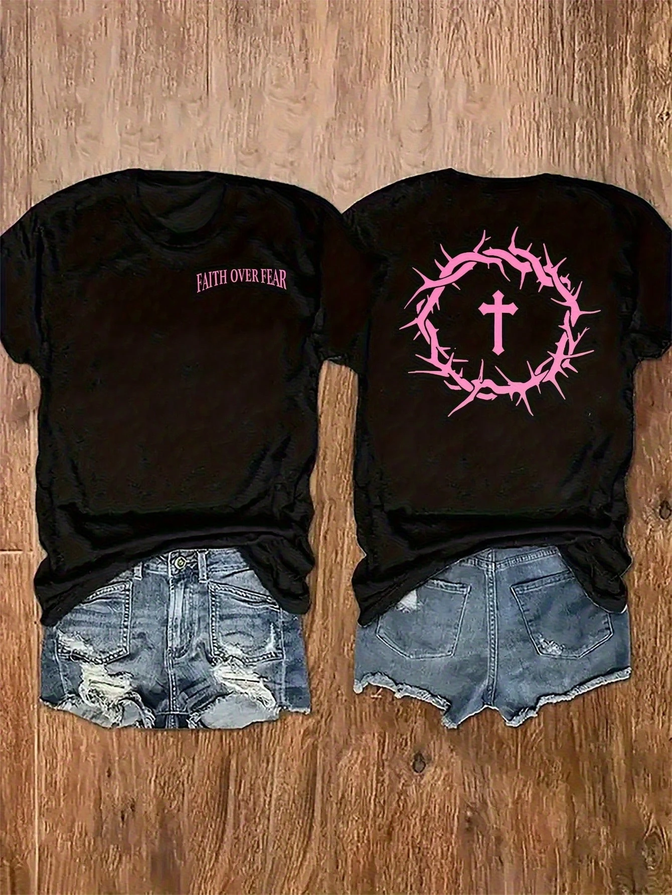 Pink Letters and Thorn Cross Print 2026 Summer Soft Round Neck Short-sleeved Women's T-shirt Is Suitable for Outdoor Casual Wear
Pink Letters and Thorn Cross Print 2026 Summer Soft Round Neck Short-sleeved Women's T-shirt Is Suitable for Outdoor Casual Wear