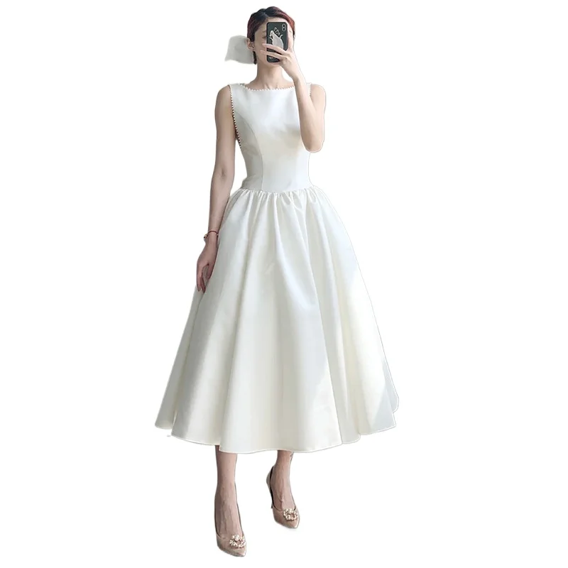 Simple Round Neck Backless Waist Big Flower Tea Length Satin Wedding Dress White
Simple Round Neck Backless Waist Big Flower Tea Length Satin Wedding Dress White