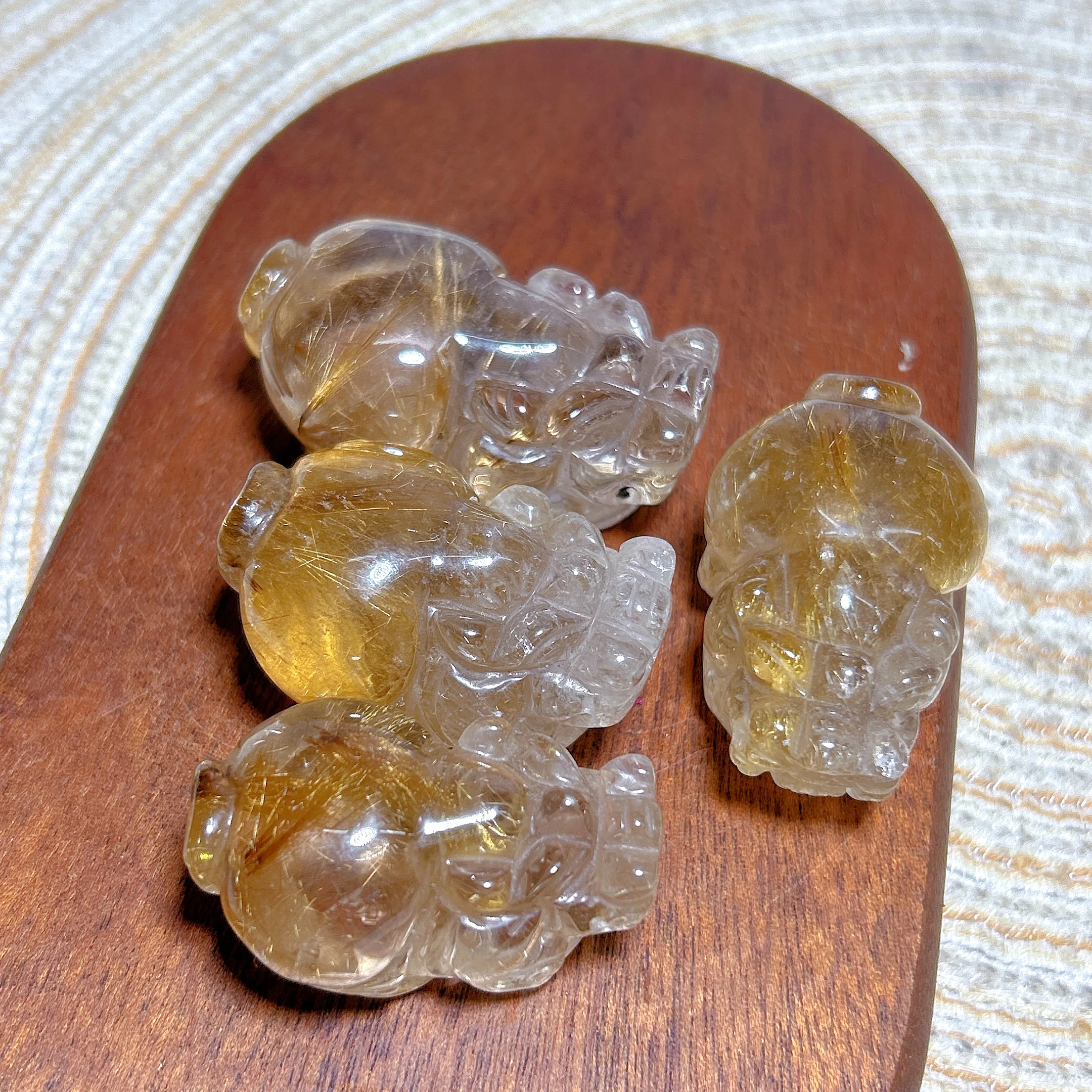 Healing Natural Crystal Golden Rutile Pi Xiu Carving Polished Gemstones Mineral Energy Ore Reiki Home Decorations Gift
Healing Natural Crystal Golden Rutile Pi Xiu Carving Polished Gemstones Mineral Energy Ore Reiki Home Decorations Gift