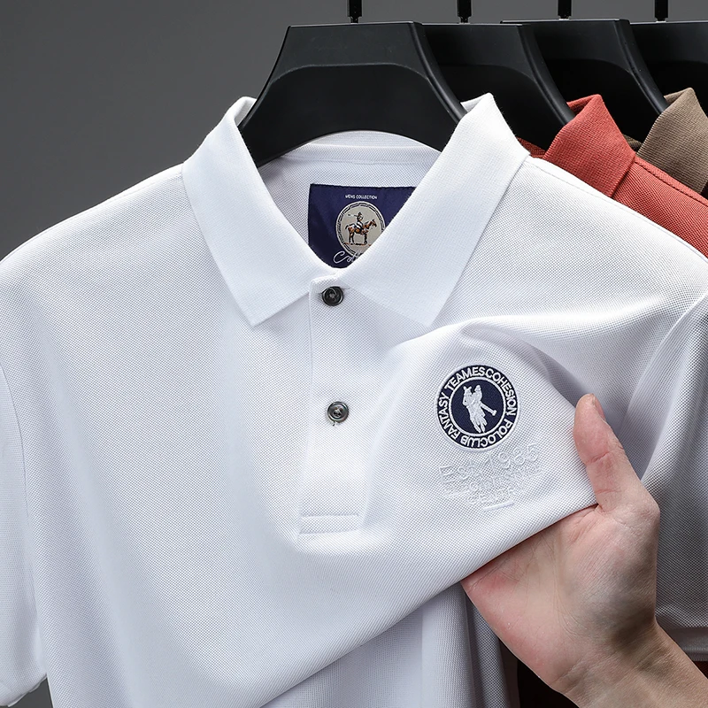 High end brand men's short sleeve polo shirt fashionable round badge letter embossed summer breathable casual new lapel T-shirt
High end brand men's short sleeve polo shirt fashionable round badge letter embossed summer breathable casual new lapel T-shirt