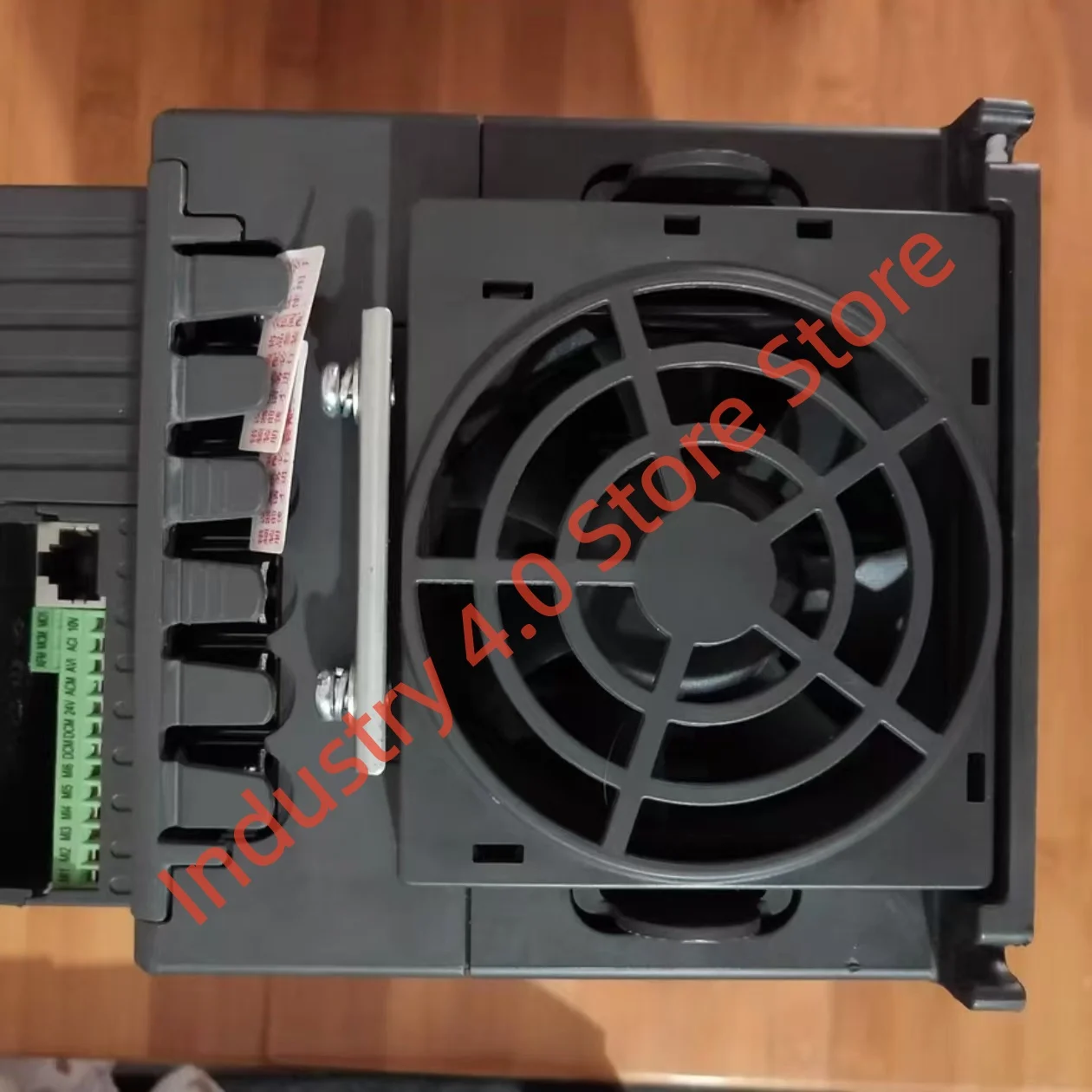 VFD055E43A VFD075C43A-21 brand new frequency converter
VFD055E43A VFD075C43A-21 brand new frequency converter