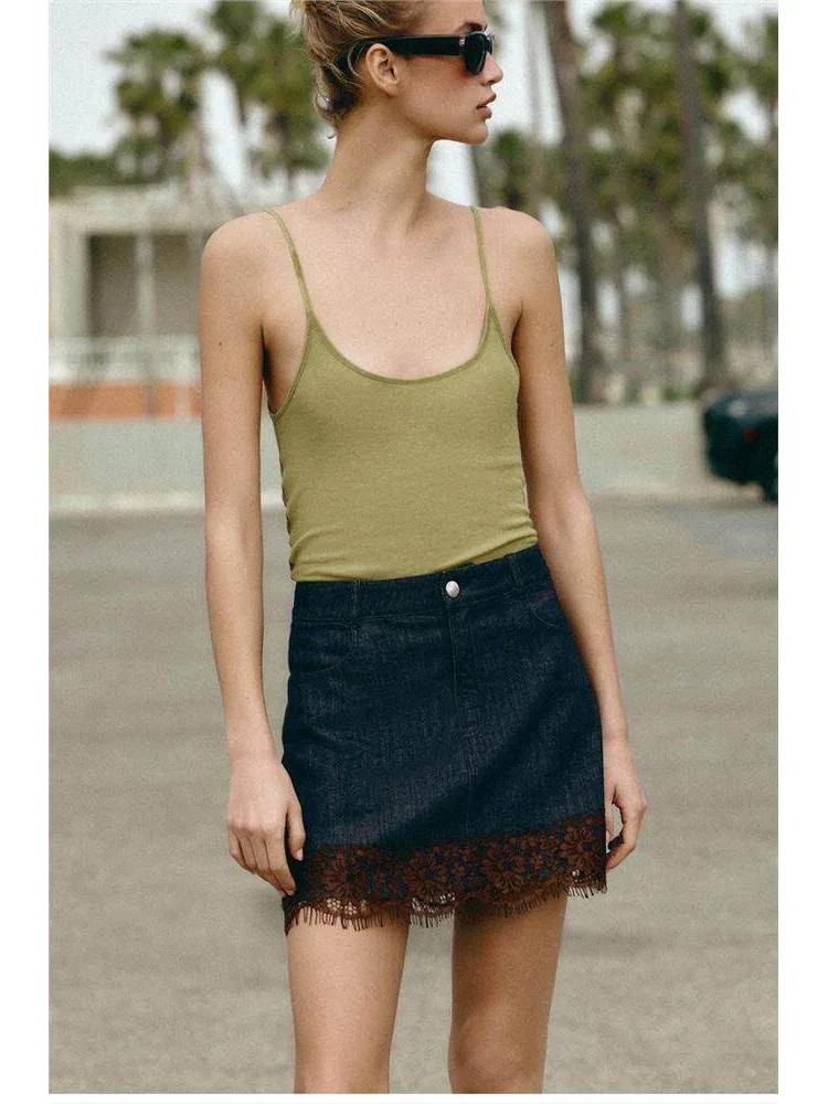 Fashionable Slim Fit Lace Patchwork Color Block Denim Skirt Pants 2026 Spring City Walk Standard Fit a Line Skirt
Fashionable Slim Fit Lace Patchwork Color Block Denim Skirt Pants 2026 Spring City Walk Standard Fit a Line Skirt