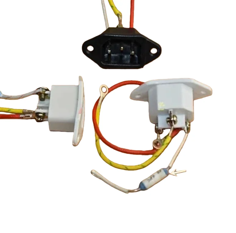 Универсальная трехконтактная розетка для рисоварки/электрической скороварки, 10А, с проводом, предохранитель 185 градусов, 4 шт.
Универсальная трехконтактная розетка для рисоварки/электрической скороварки, 10А, с проводом, предохранитель 185 градусов, 4 шт.