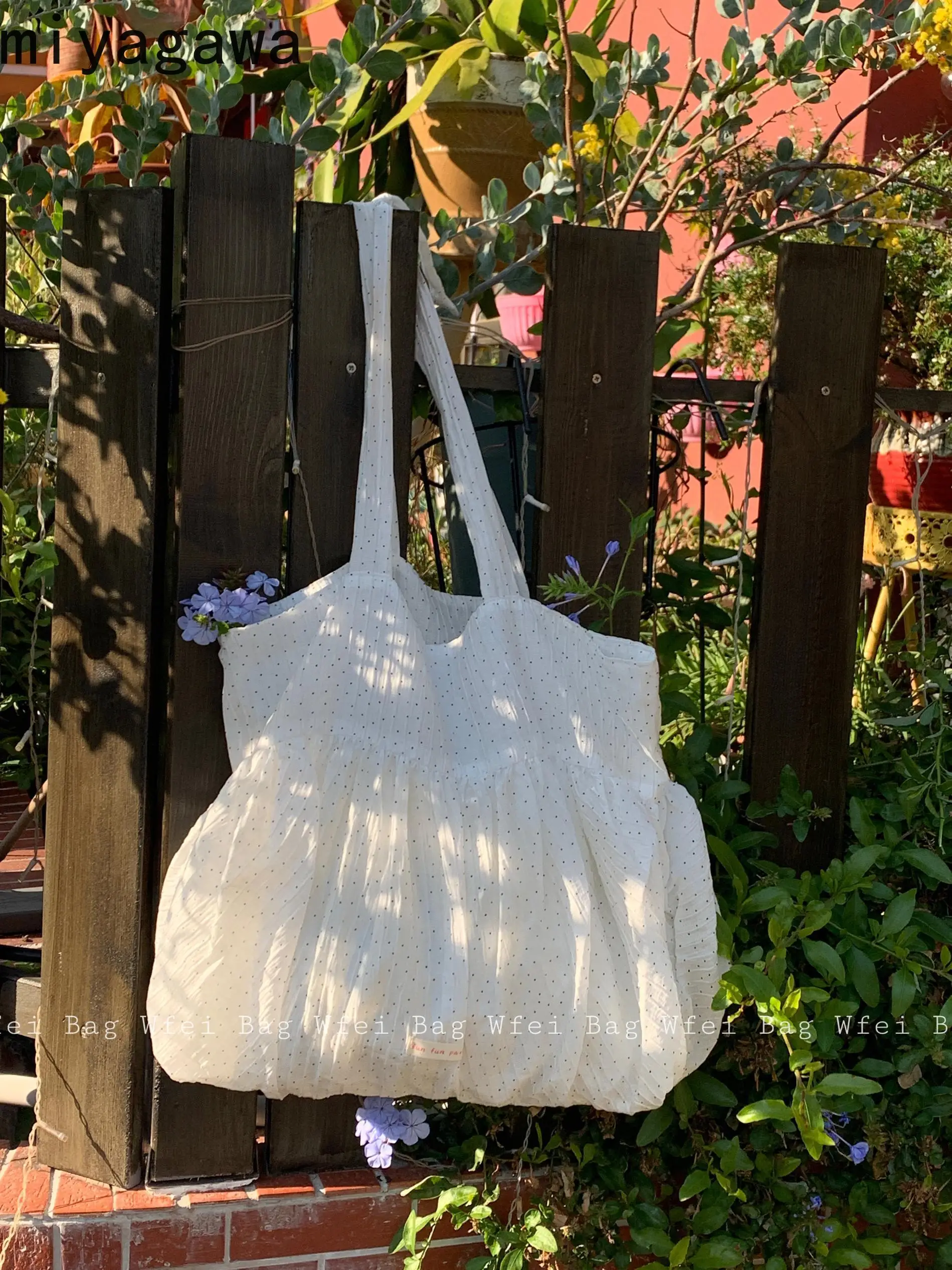 Miyagawa Sweet Girl Pleated Shoulder Large Capacity Tote Bags Korean Causal Cloth New Bag
Miyagawa Sweet Girl Pleated Shoulder Large Capacity Tote Bags Korean Causal Cloth New Bag