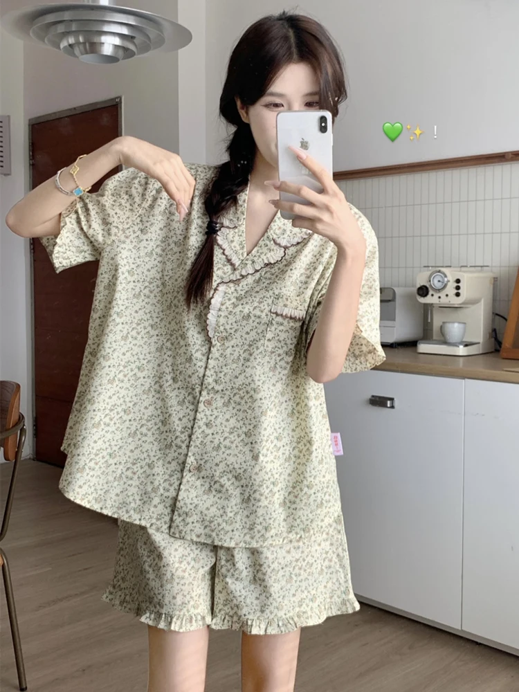 Sweet Floral Print Short Sleeve Sleepwear Set Women's Summer New Style Lace Trim Cardigan Thin Home Clothes Korean Version
Sweet Floral Print Short Sleeve Sleepwear Set Women's Summer New Style Lace Trim Cardigan Thin Home Clothes Korean Version