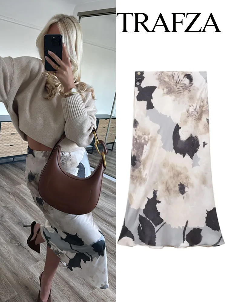 TRAFZA Women Fashion High Waist Button Decorate High Street Female Autumn Printed Satin Texture Skirt Midi Skirts Trendy Mujer
TRAFZA Women Fashion High Waist Button Decorate High Street Female Autumn Printed Satin Texture Skirt Midi Skirts Trendy Mujer