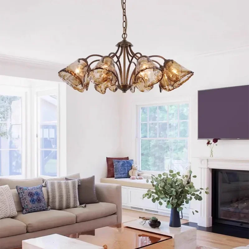 American all-copper living room chandelier, French retro pastoral dining room study master bedroom glass lamp
American all-copper living room chandelier, French retro pastoral dining room study master bedroom glass lamp