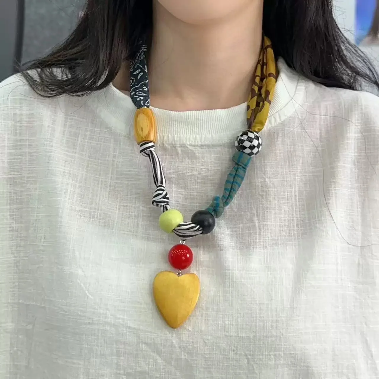 Fun and Fashionable Patchwork Wood Necklace, Handmade, Multi-Material Combination, Adjustable Accessories
Fun and Fashionable Patchwork Wood Necklace, Handmade, Multi-Material Combination, Adjustable Accessories