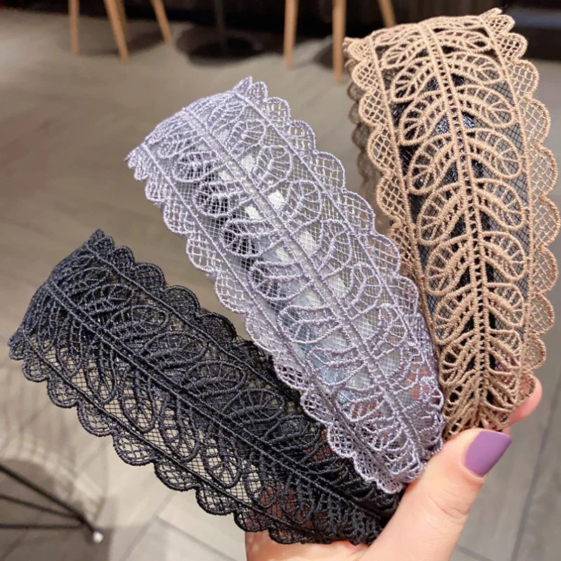 Summer Hollow Lace Thin Version Hair Hoop Headband Simple Hairpin with Anti-slip Teeth Pressed Hair Hairbands Adult Hair Clip
Summer Hollow Lace Thin Version Hair Hoop Headband Simple Hairpin with Anti-slip Teeth Pressed Hair Hairbands Adult Hair Clip