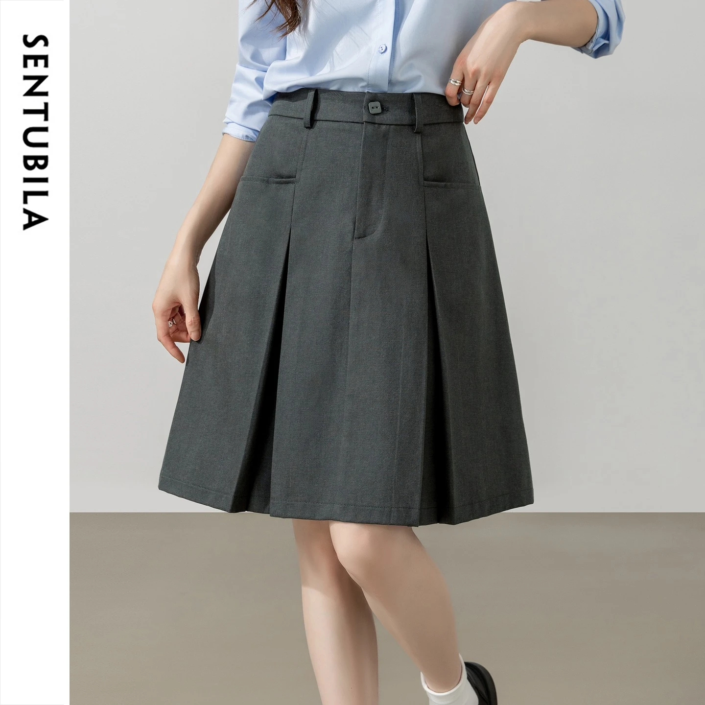 SENTUBILA Women Pleated Skirt 2026 Summer Commuter Pleated Slimming Mimi Skirt Simple Female Clothes Office Wear 162QB7212
SENTUBILA Women Pleated Skirt 2026 Summer Commuter Pleated Slimming Mimi Skirt Simple Female Clothes Office Wear 162QB7212