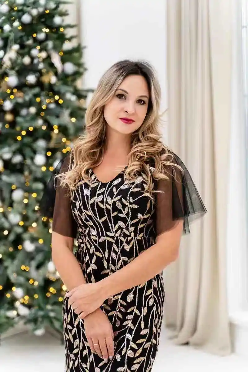 Женское вечернее платье-русалка, длинное фатиновое платье с V-образным вырезом и коротким рукавом, с кружевной аппликацией, сексуальное платье для вечеринки, 2023
Женское вечернее платье-русалка, длинное фатиновое платье с V-образным вырезом и коротким рукавом, с кружевной аппликацией, сексуальное платье для вечеринки, 2023