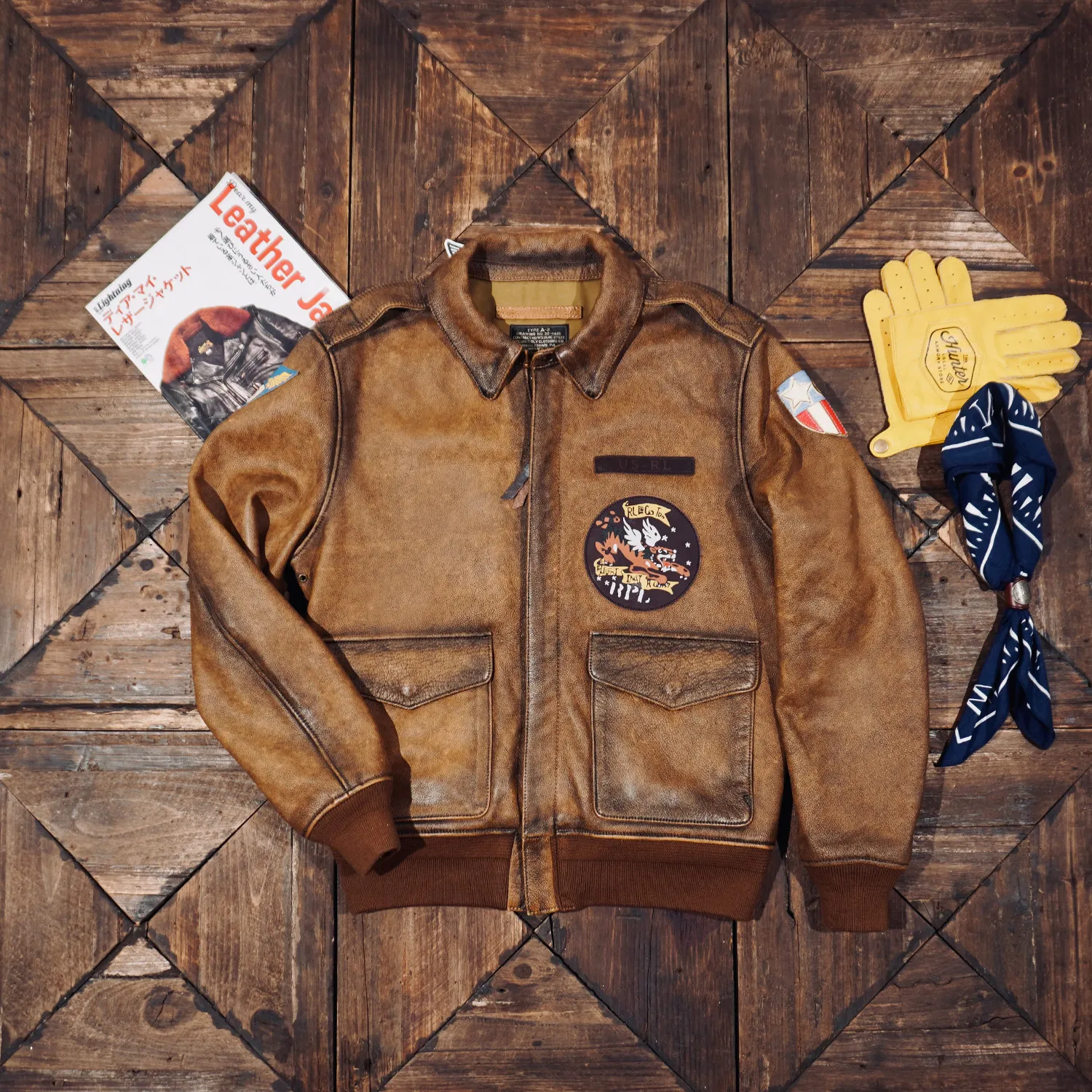 American retro washed old A2 tea core cowhide flight suit jacket
American retro washed old A2 tea core cowhide flight suit jacket